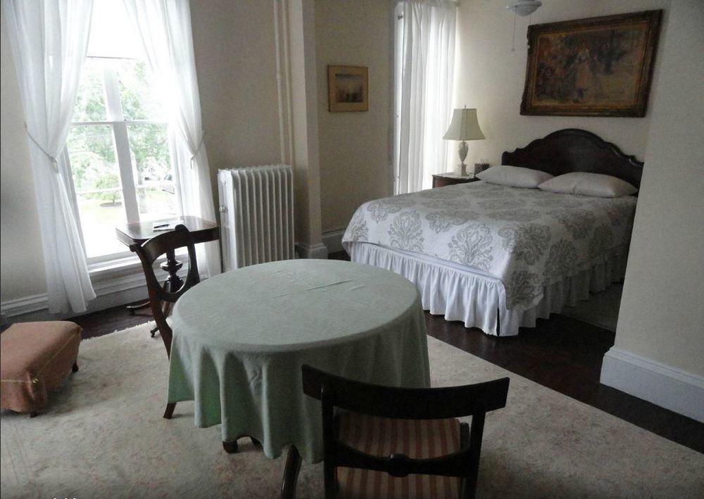 Bed & Breakfast Victorian Bed & Breakfast Of Staten Island