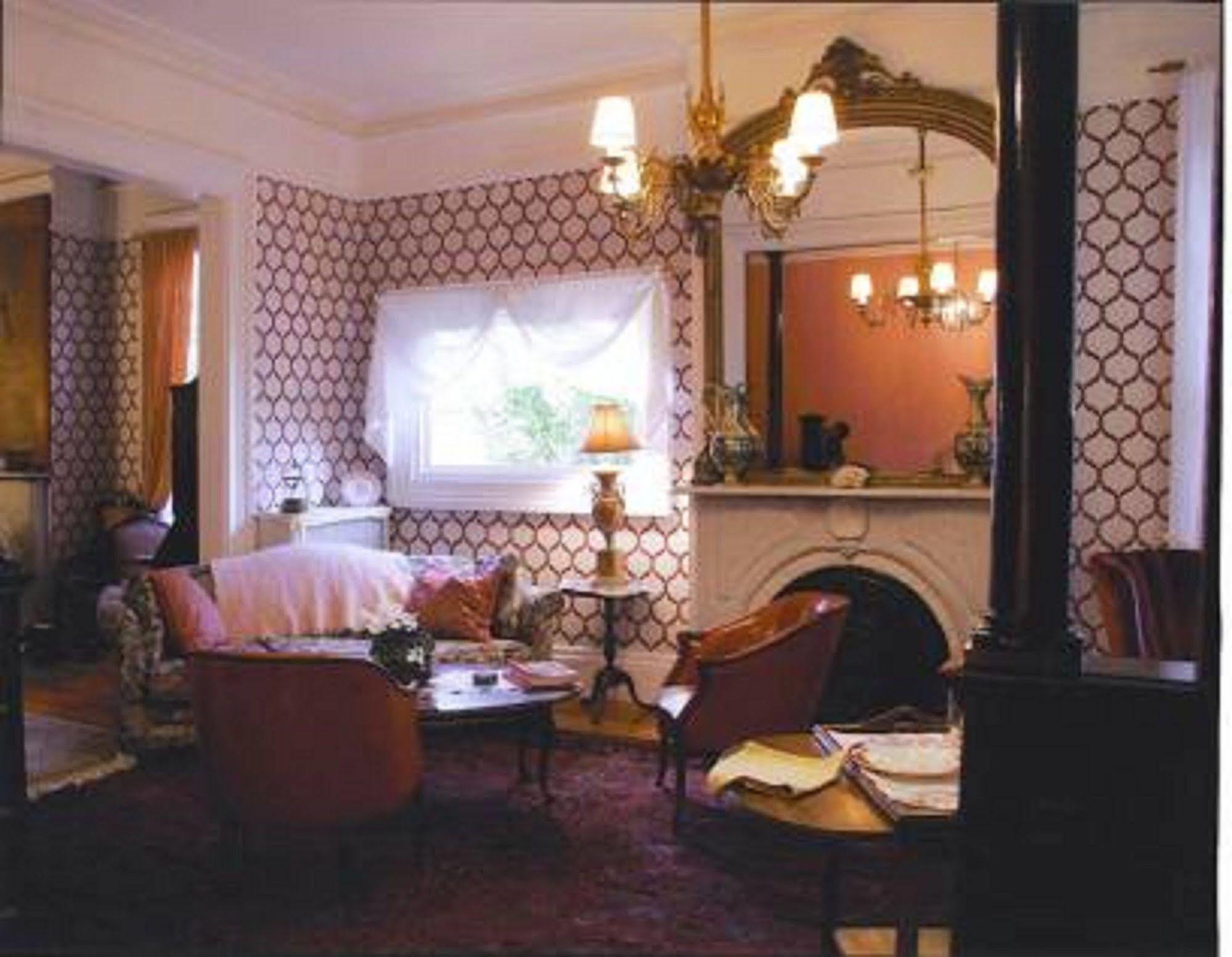 Bed & Breakfast Victorian Bed & Breakfast Of Staten Island
